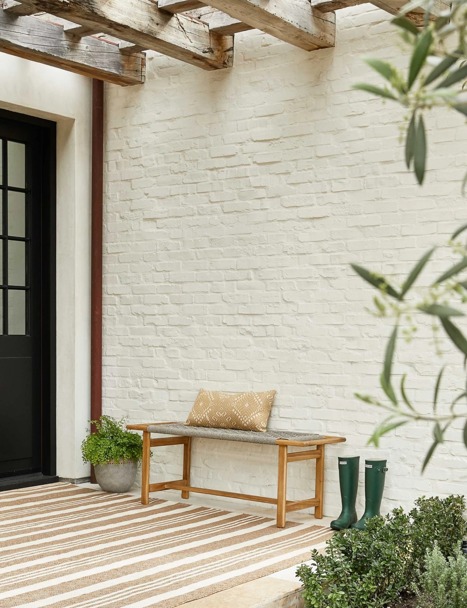 Lulu And Georgia Minnie Indoor / Outdoor Bench Outdoor Collection 4 Lulu And Georgia Minnie Indoor / Outdoor Bench Outdoor Collection