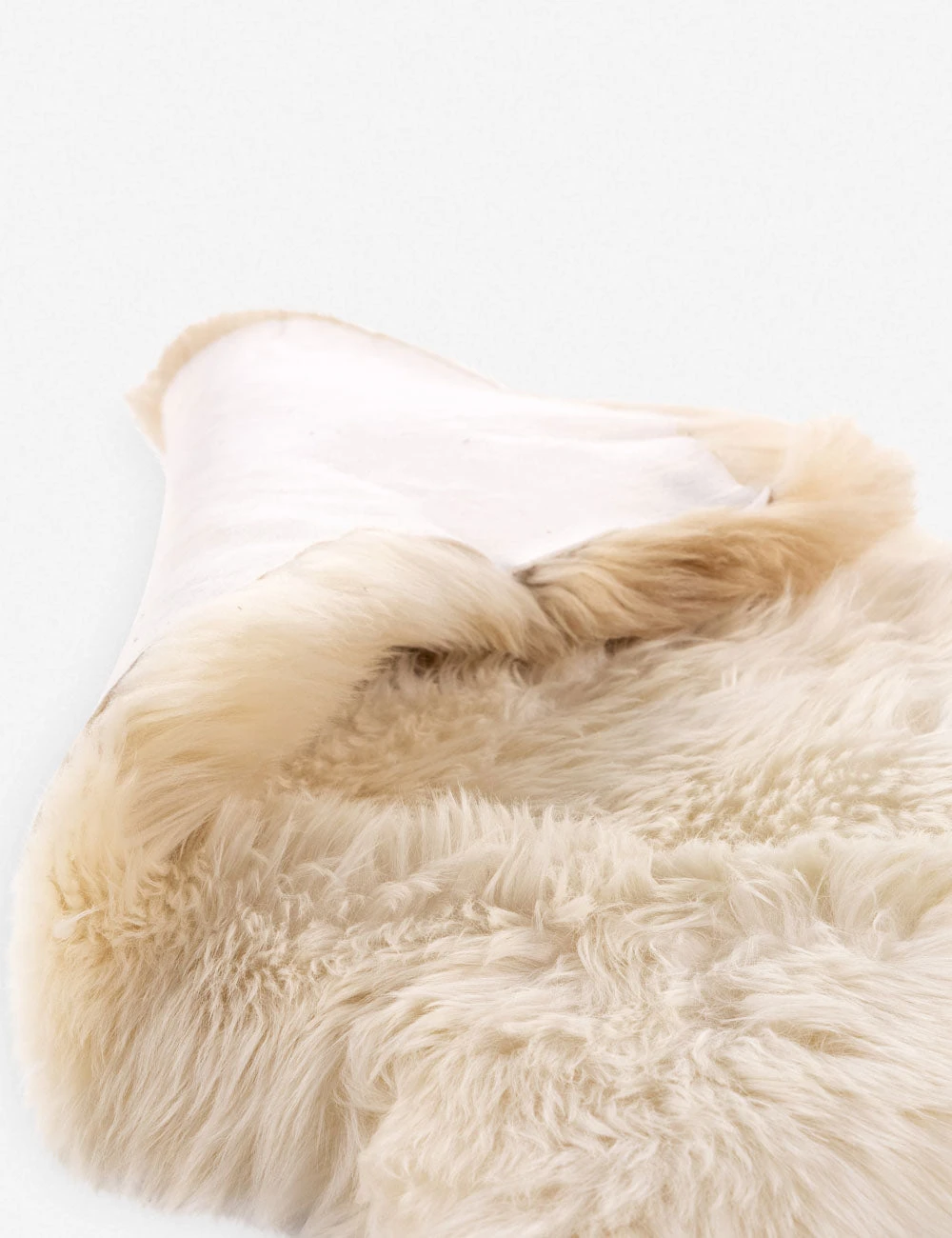 Lulu And Georgia New Vale Ombre Sheepskin Throw 7 Lulu And Georgia New Vale Ombre Sheepskin Throw