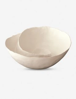 Lulu And Georgia New Helix Bowl