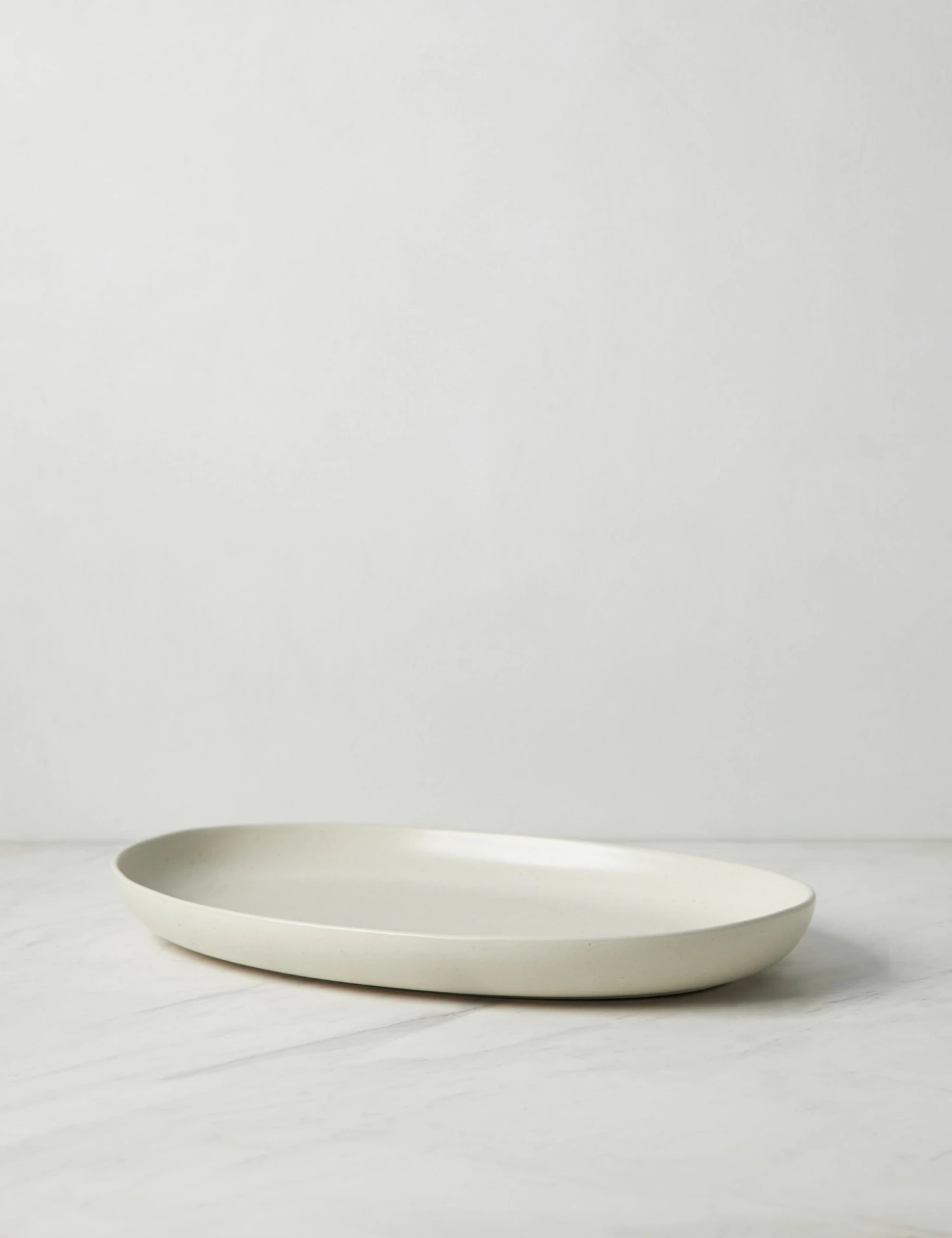 Lulu And Georgia Casafina Pacifica Oval Platter, Vanilla Artful Proportions Collection 7 Lulu And Georgia Casafina Pacifica Oval Platter, Vanilla Artful Proportions Collection