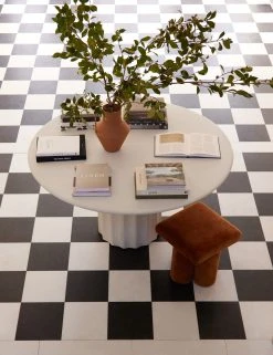 Lulu And Georgia Décor Caricia Vase