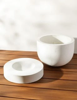 Lulu And Georgia Dreama Indoor / Outdoor Planter New 14 Lulu And Georgia Dreama Indoor / Outdoor Planter New