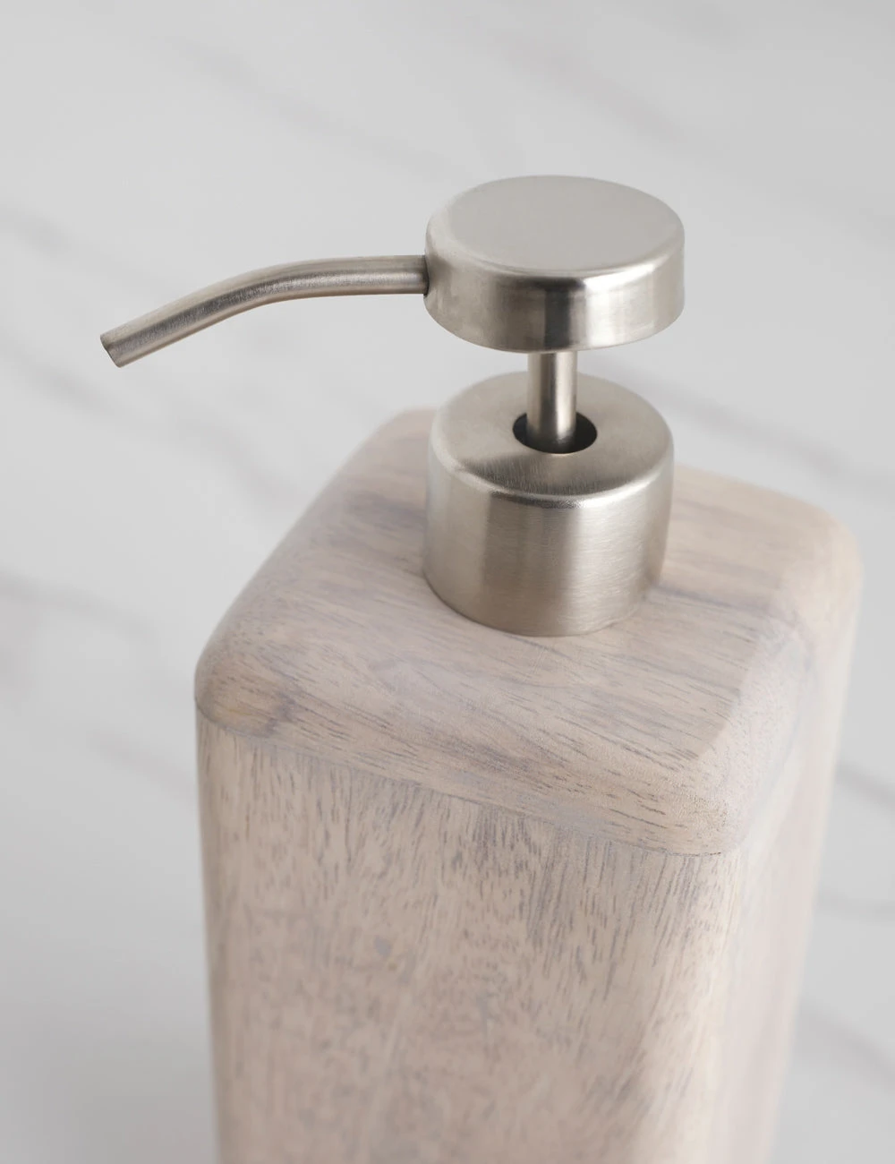 Lulu And Georgia Fiji Bath Accessories By Kassatex Décor 19 Lulu And Georgia Fiji Bath Accessories By Kassatex Décor