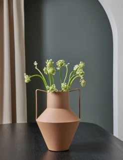 Lulu And Georgia Décor Caricia Vase