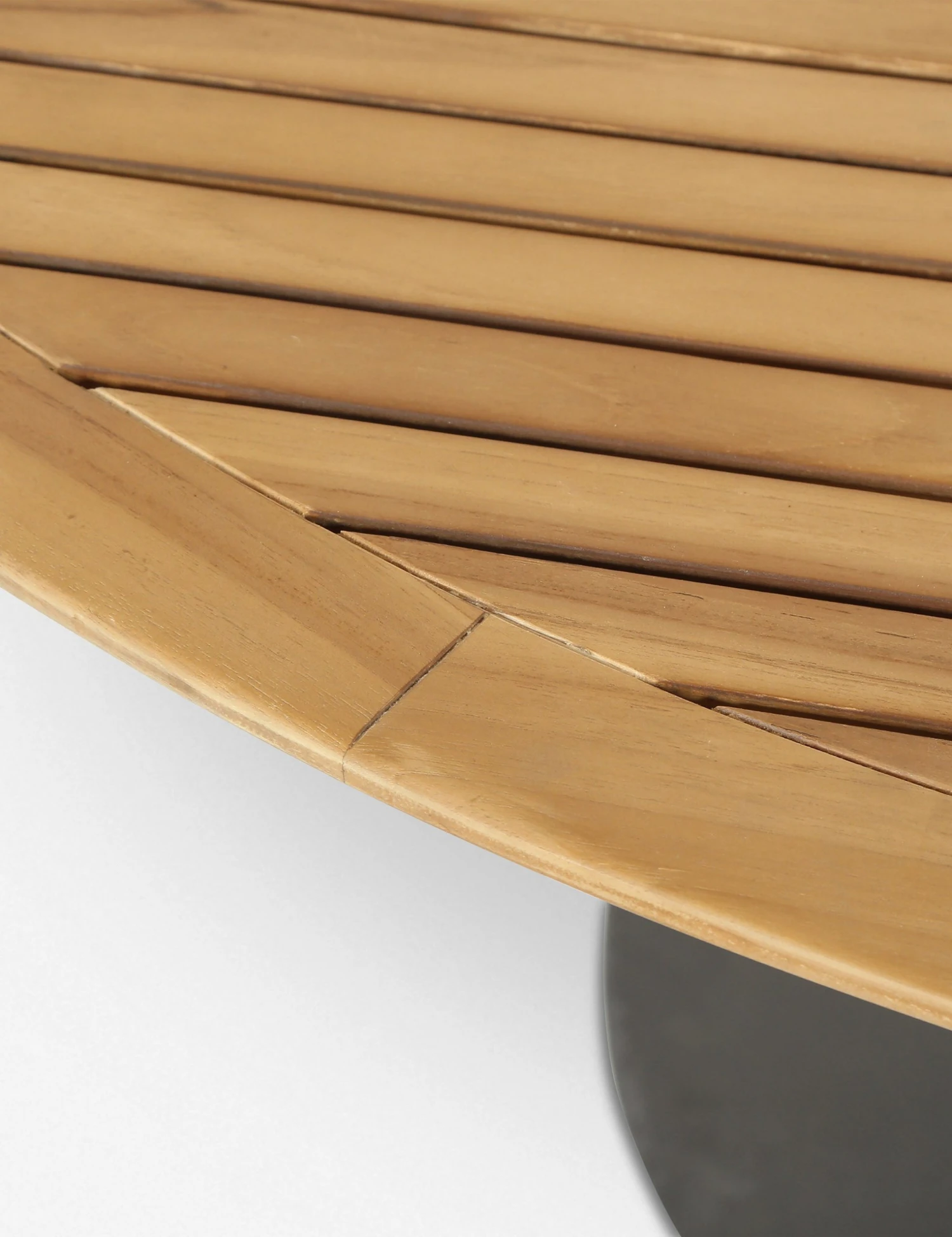 Lulu And Georgia Outdoor Collection Georgette Indoor / Outdoor Round Dining Table 5 Lulu And Georgia Outdoor Collection Georgette Indoor / Outdoor Round Dining Table