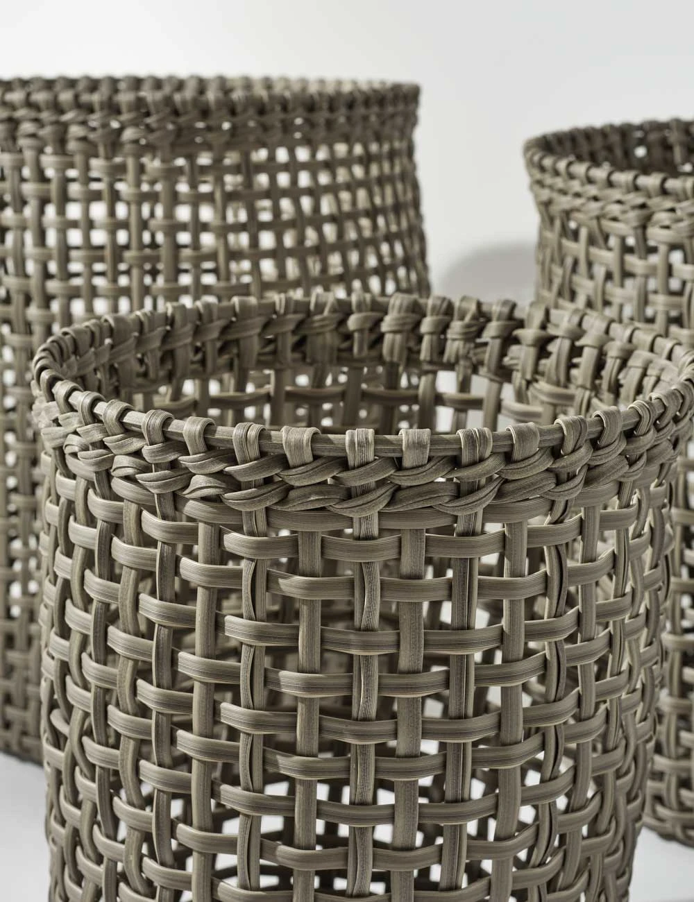 Lulu And Georgia Outdoor Collection Laura Indoor / Outdoor Baskets (Set Of 3) 6 Lulu And Georgia Outdoor Collection Laura Indoor / Outdoor Baskets (Set Of 3)