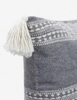 Lulu And Georgia Marchesa Indoor / Outdoor Pillow New 25 Lulu And Georgia Marchesa Indoor / Outdoor Pillow New