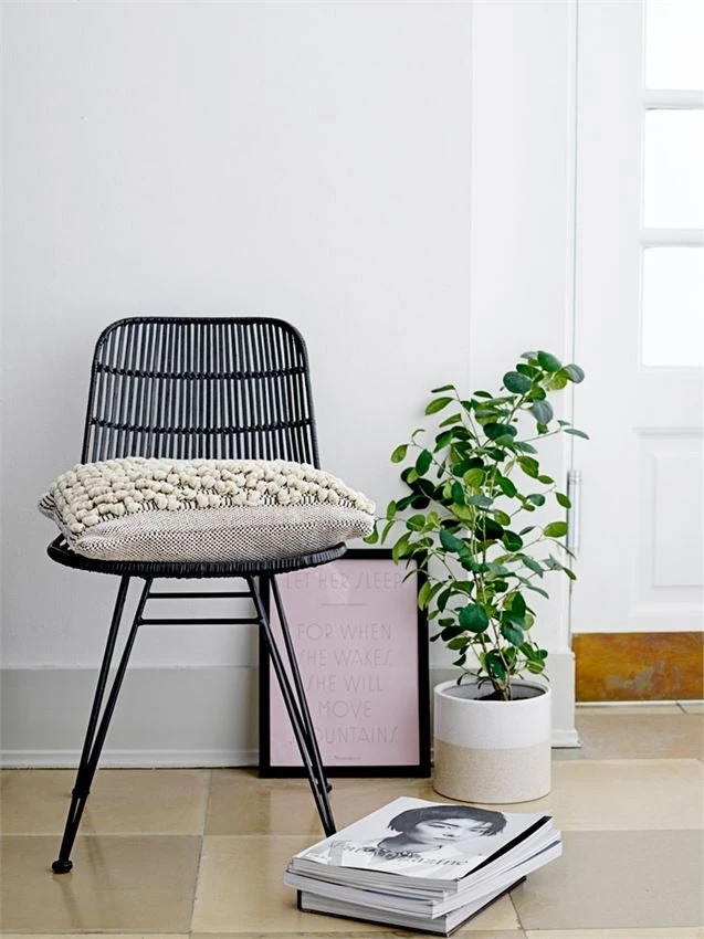 Lulu And Georgia Accessories + Décor Stoneware Planter 4 Lulu And Georgia Accessories + Décor Stoneware Planter