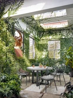 Lulu And Georgia Agatha Indoor / Outdoor Round Dining Table