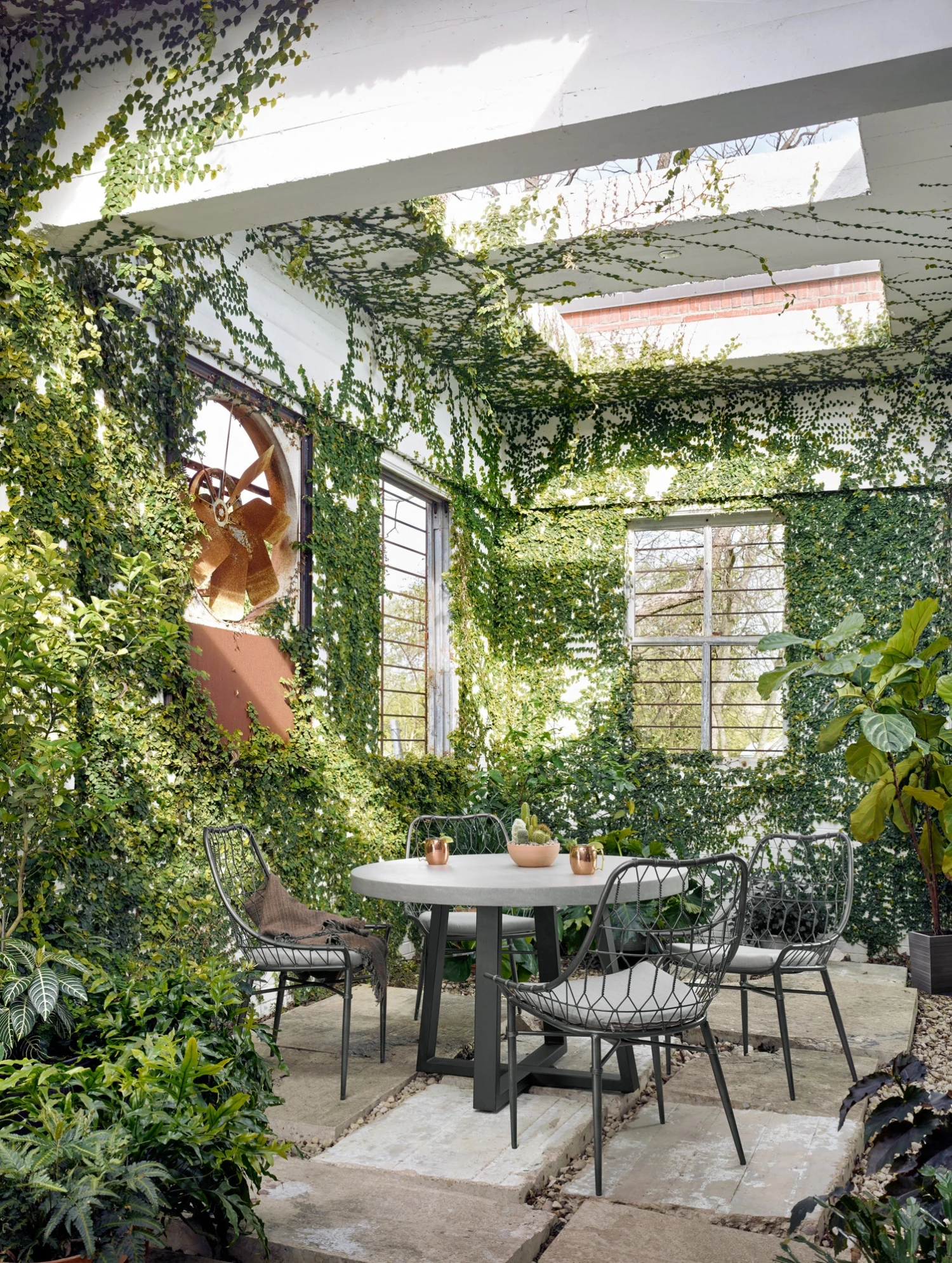 Lulu And Georgia Agatha Indoor / Outdoor Round Dining Table 4 Lulu And Georgia Agatha Indoor / Outdoor Round Dining Table