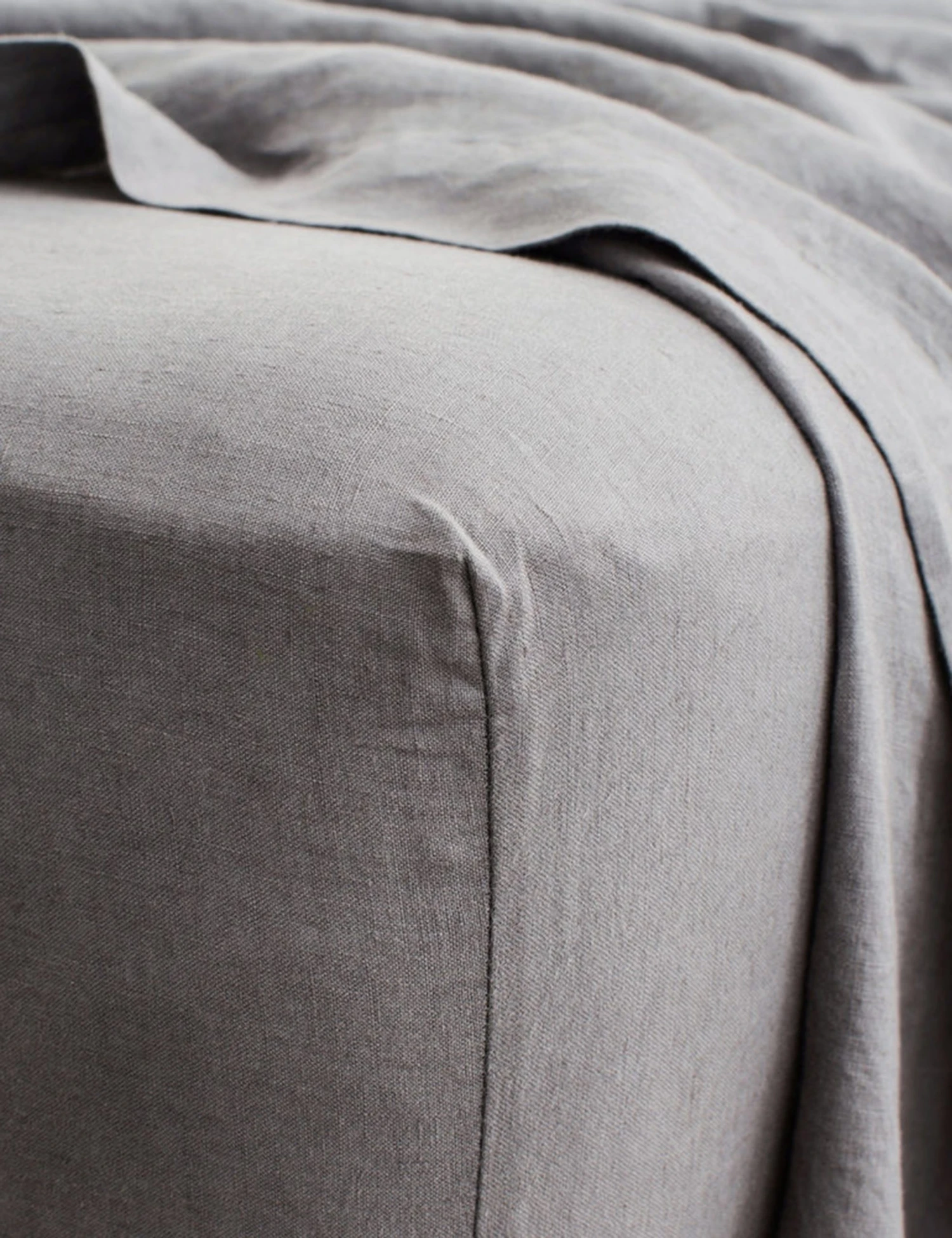 Lulu And Georgia Élan Byrd Collection Cultiver Linen Bedding, Fitted Sheet 10 Lulu And Georgia Élan Byrd Collection Cultiver Linen Bedding, Fitted Sheet