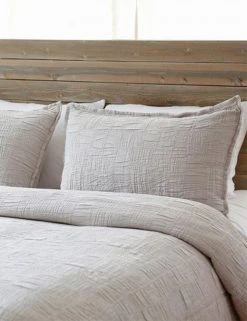 Lulu And Georgia Pom Pom At Home Harbour Matelassé Coverlet Élan Byrd Collection 12 Lulu And Georgia Pom Pom At Home Harbour Matelassé Coverlet Élan Byrd Collection