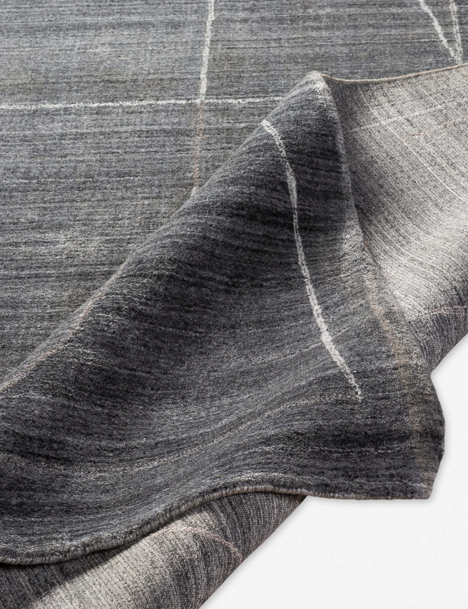 Lulu And Georgia Curved + Rounded Anjolie Rug 6 Lulu And Georgia Curved + Rounded Anjolie Rug