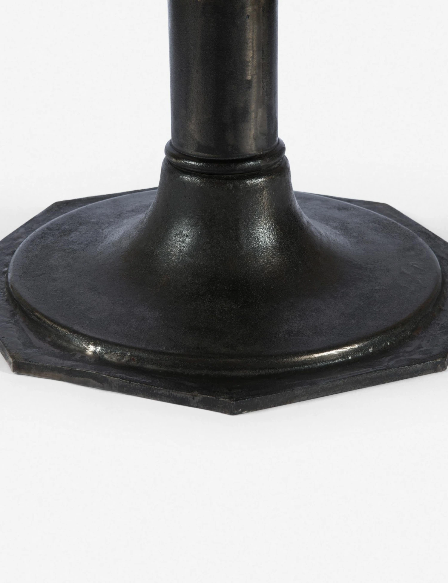 Lulu And Georgia Victoria Round Dining Table Furniture 7 Lulu And Georgia Victoria Round Dining Table Furniture