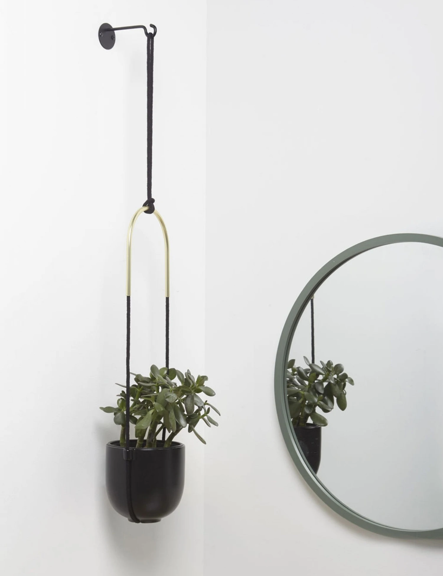 Lulu And Georgia Outdoor Collection Juno Hanging Planter 3 Lulu And Georgia Outdoor Collection Juno Hanging Planter