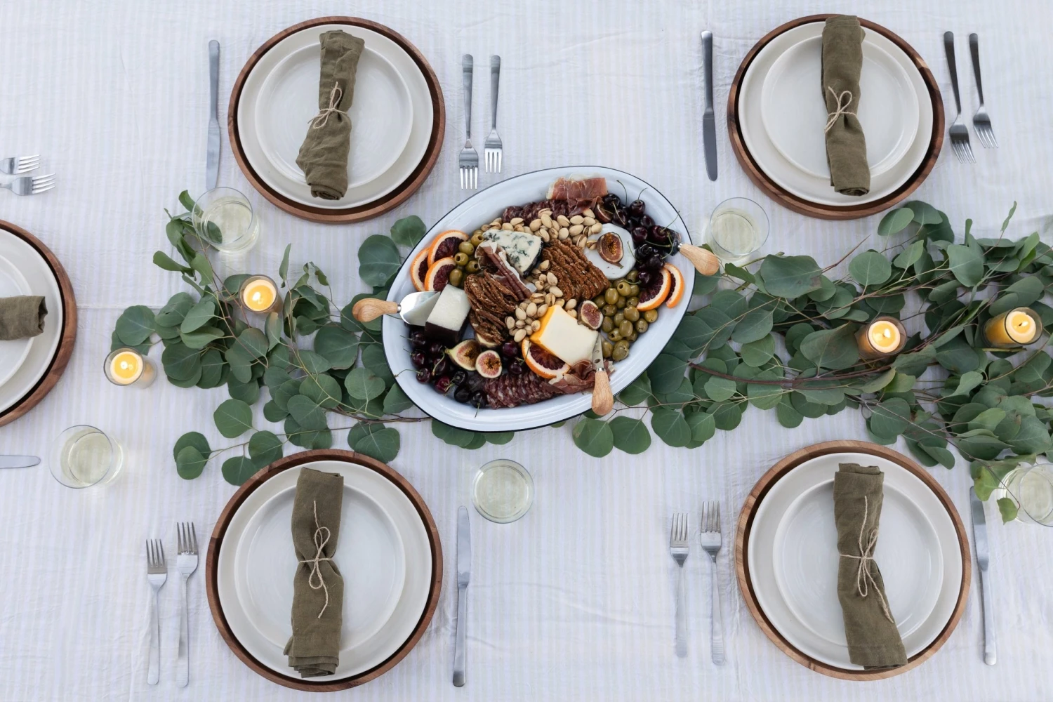 Lulu And Georgia Cultiver Linen Table Napkins (Set Of 4) Artful Proportions Collection 12 Lulu And Georgia Cultiver Linen Table Napkins (Set Of 4) Artful Proportions Collection